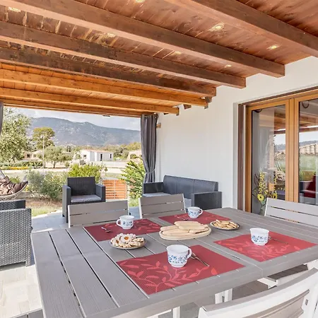 Villa Villino Elisa Tertenìa